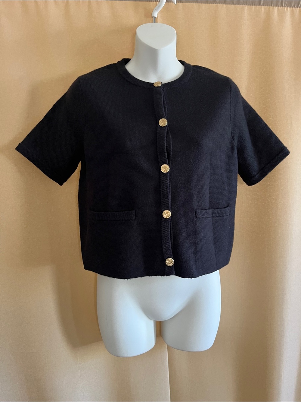 Abercrombie & Fitch Black Short-Sleeve Boxy Button Cardigan
